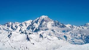 Mount Blane Adventure Review: Best Time to Visit, Gear & Expert Tips